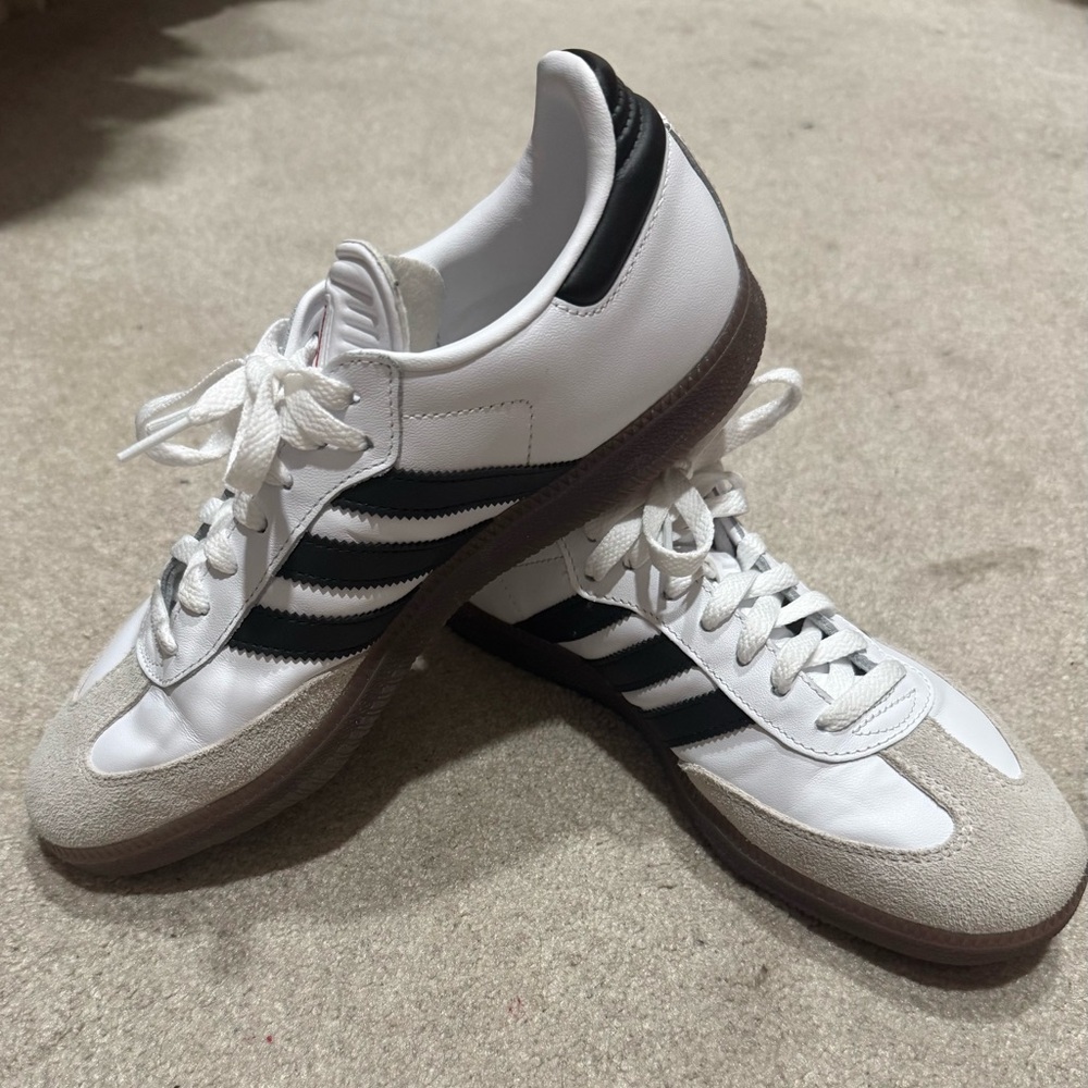 Adidas Samba OGs size 8